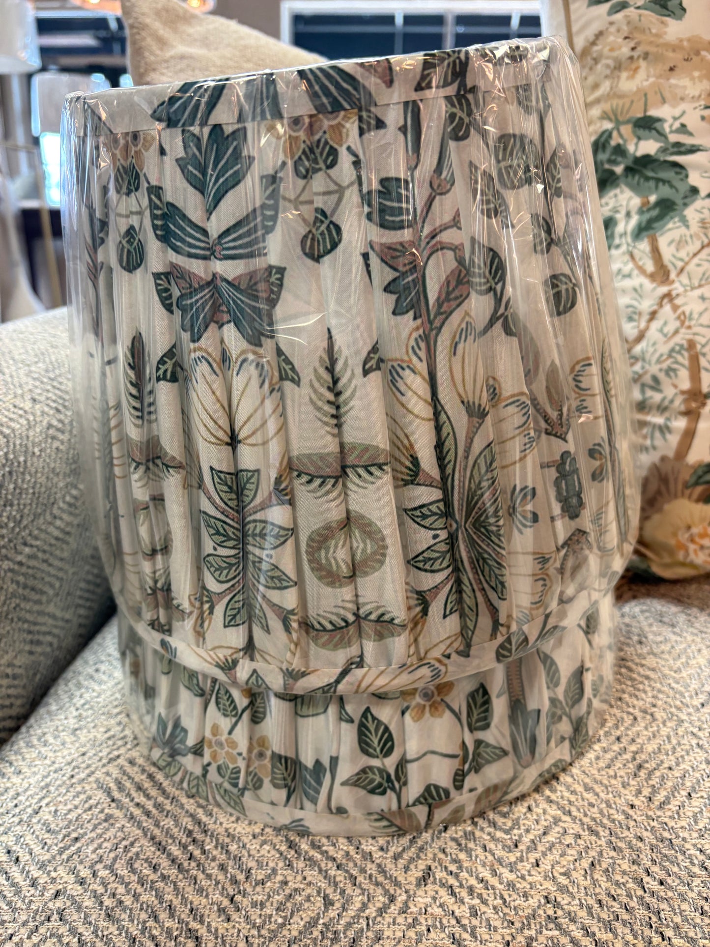 8x11x8.5" Pleated Print Shade