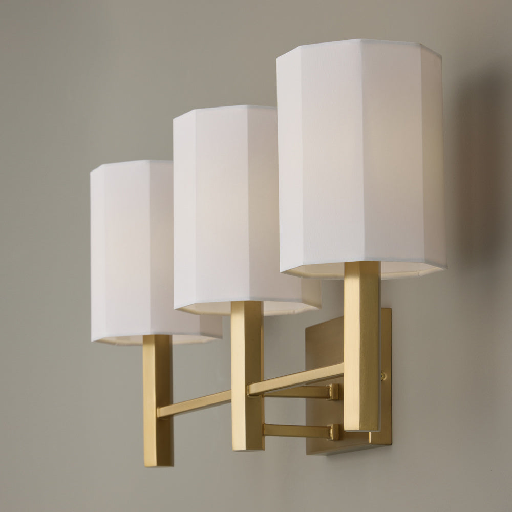 3 Light Vanity