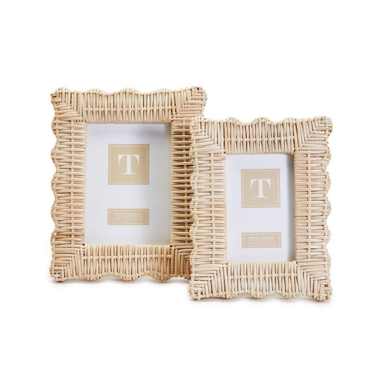 Scalloped Wicker Weave Photo Frame