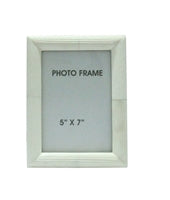 White Ridged Frame