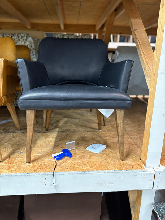 Artista Black Theory Leather Chair