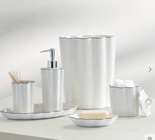Le Marais Bath Accessories