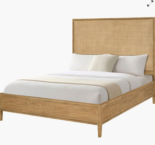 Queen Hermosa Wood Bed