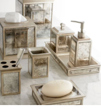Palazzo Bath Accessories