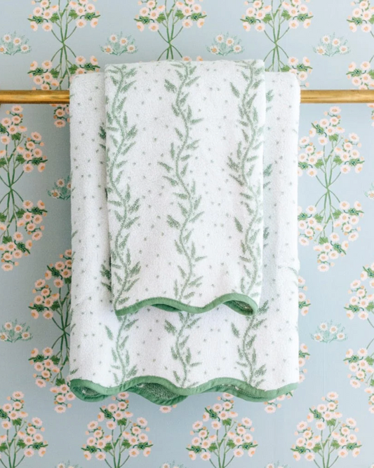 Willow Patterned Scallop Hand Towels (Pair)