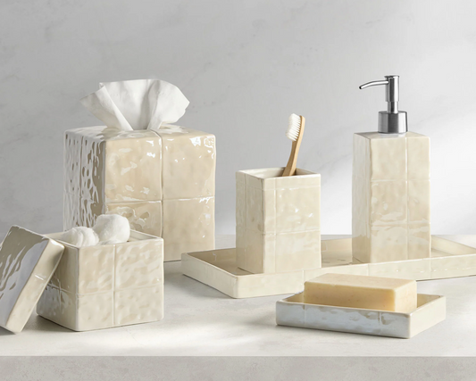 Perla Bath Accessories