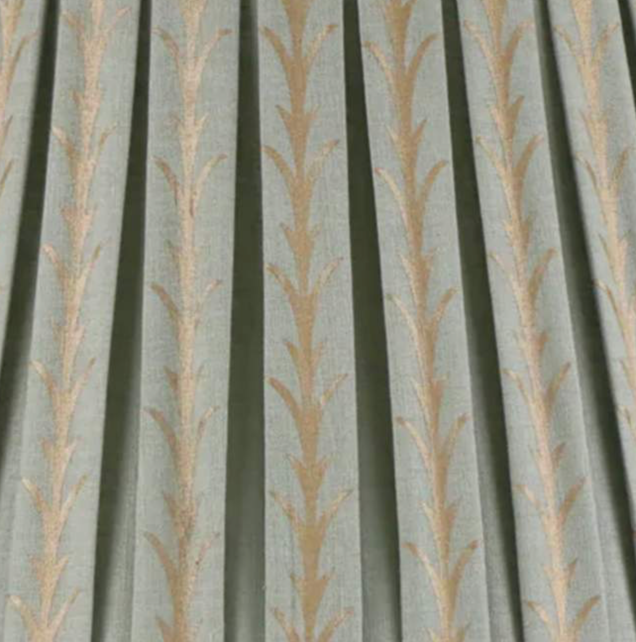 Pleated Acathus Leaf Shade