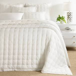 Lush Linen Puff Coverlet