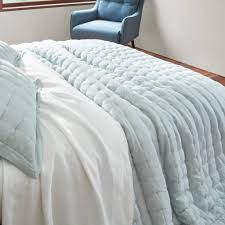 Lush Linen Puff Coverlet